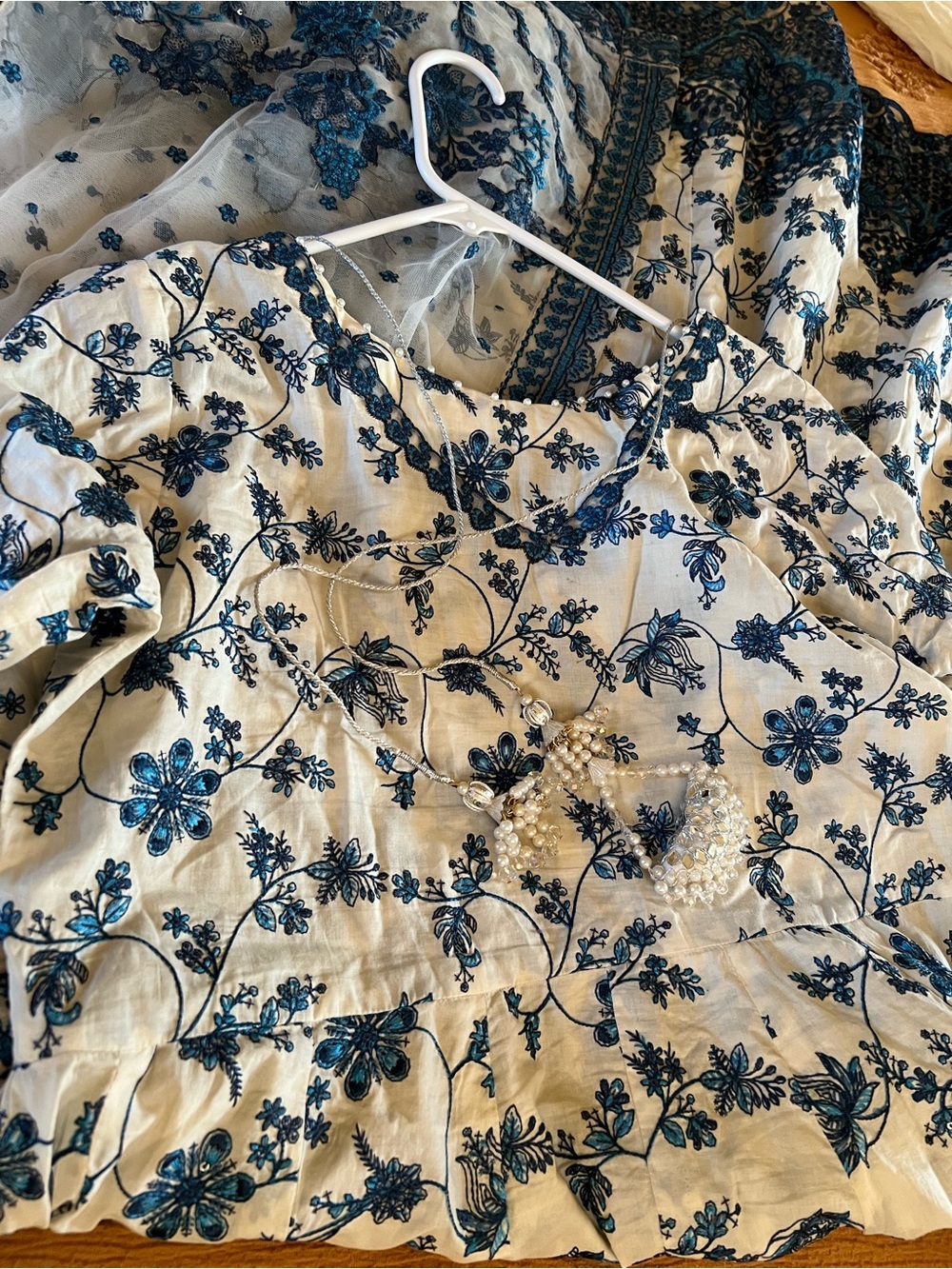 Elegant Blue & White Floral Maxi Dress with Sheer Dupatta brand Faiza saqlain - Picture 16 of 17